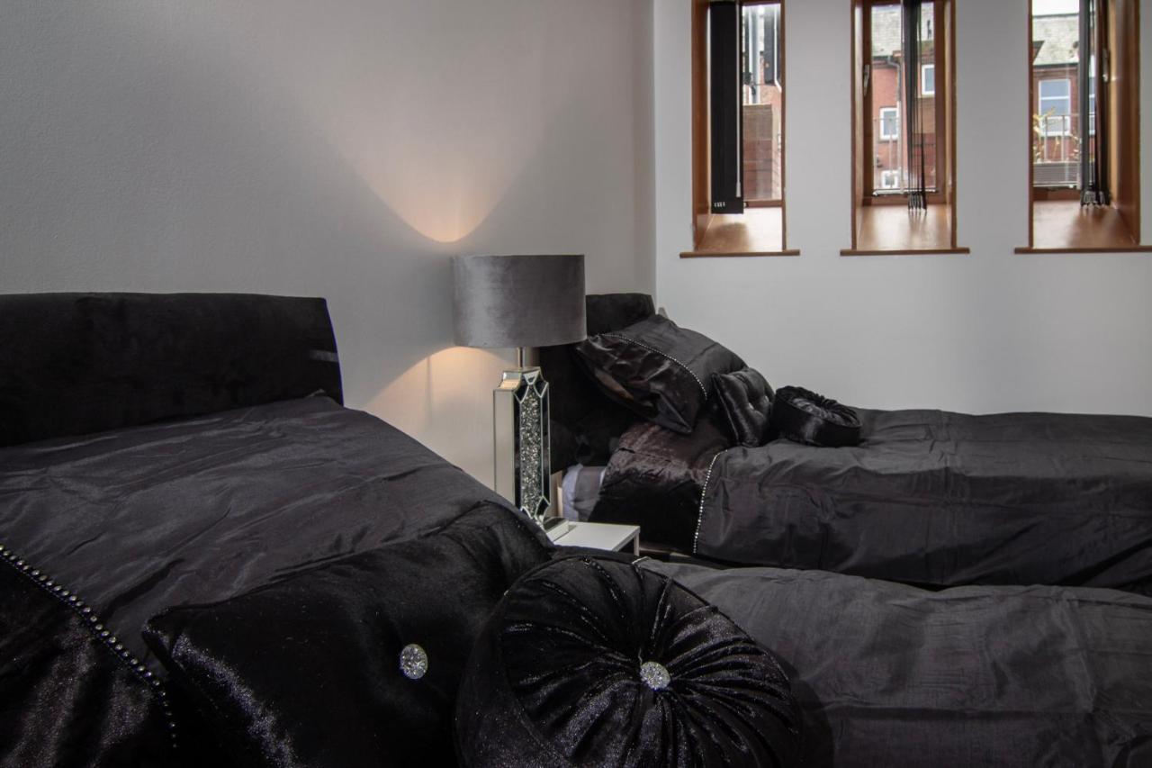 Super Spacious Church Conversion Close To Tower Blackpool Eksteriør billede